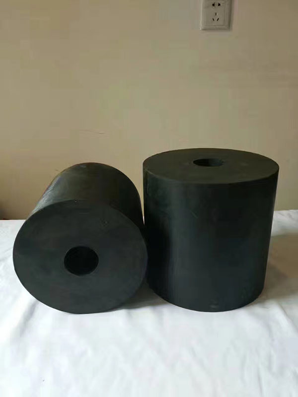 橡（xiàng）膠彈簧（huáng）